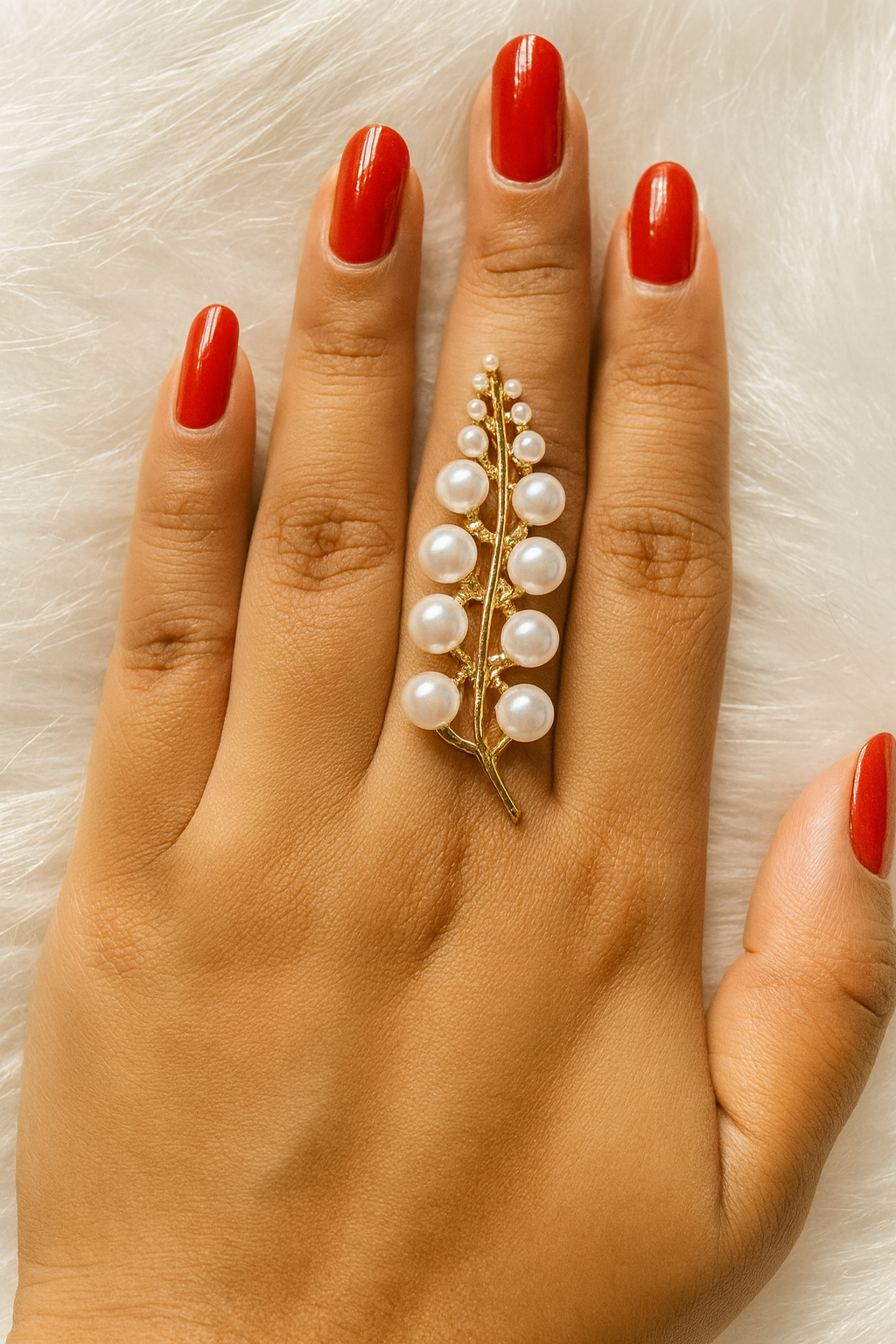 Gold Leaf Pearl Statement Ring – Adjustable 18K Gold Nature-Inspired Pearl Ring for Women